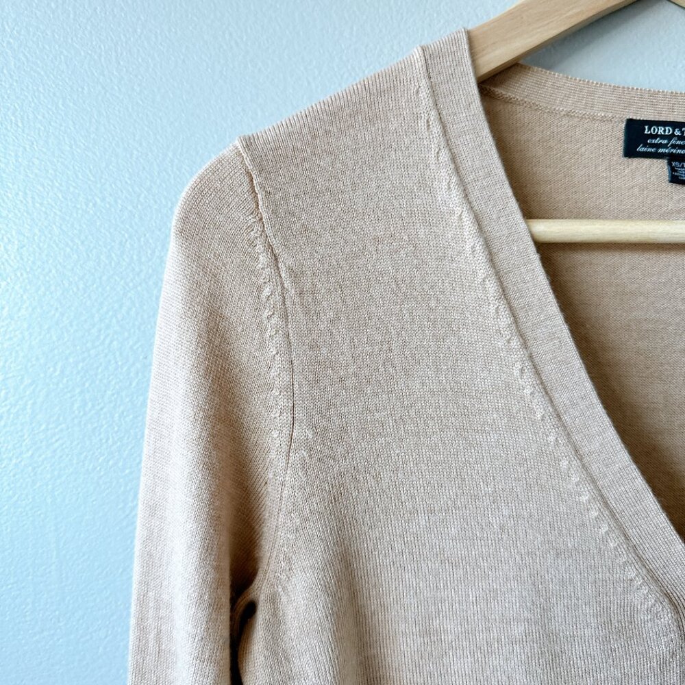 Lord & Taylor 100% Extra fine merino wool cardigan XXS tan beige - Picture 5 of 15